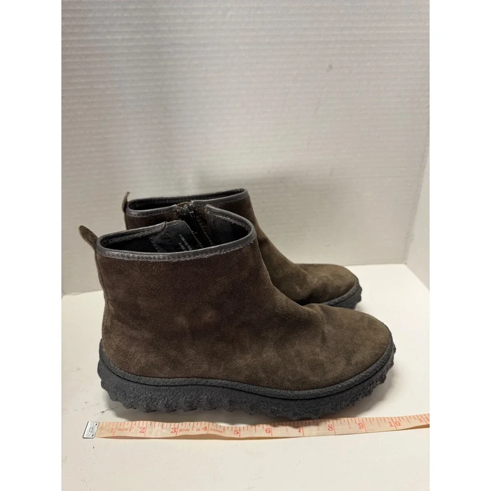 Camper Ground Dark Brown Suede Michelin Sole Ankle Boots K400460-006 Size 38 7.5
